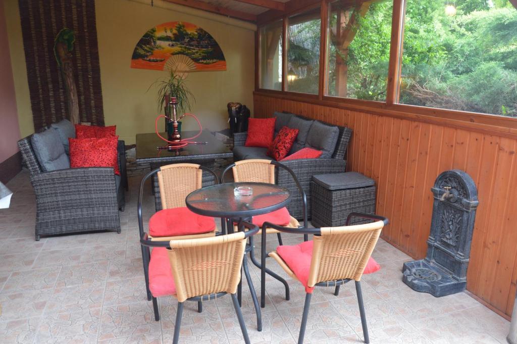 Flamingo Vendeghaz Bed & Breakfast Eğri Dış mekan fotoğraf